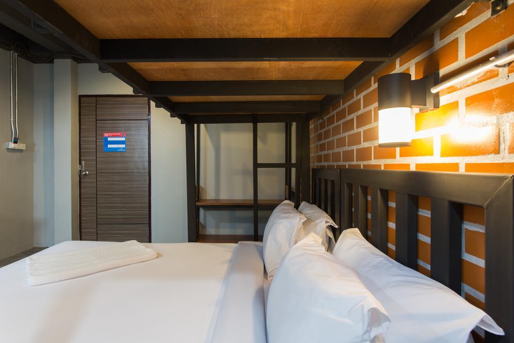 City Hotel Krabi Quarto foto
