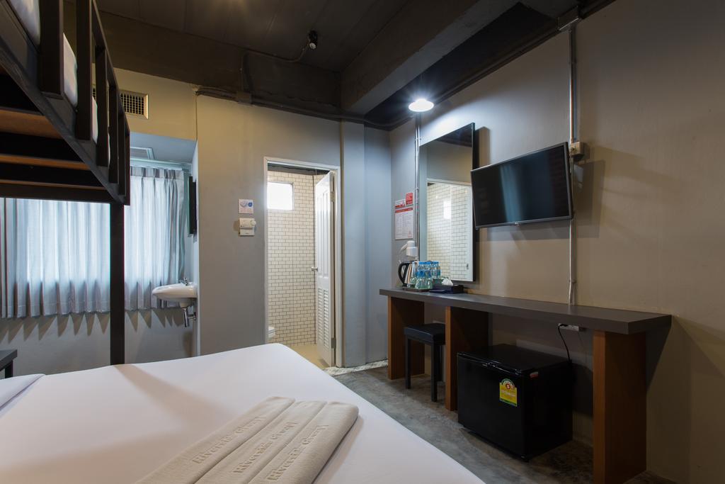 City Hotel Krabi Quarto foto